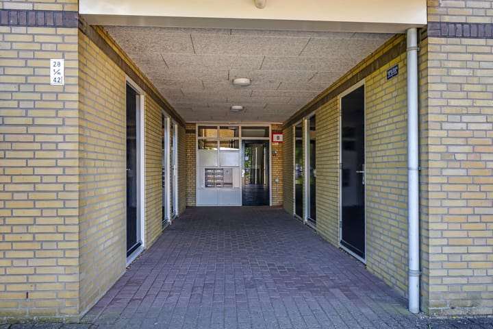 Foto 5 van Charley Tooropstraat 28