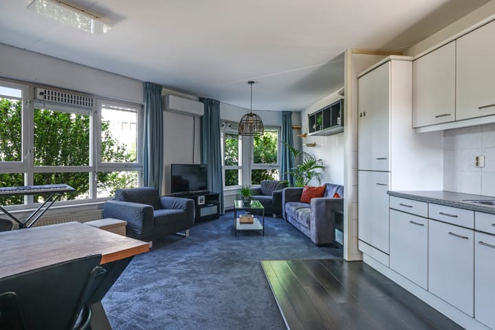 Foto 12 van Charley Tooropstraat 28