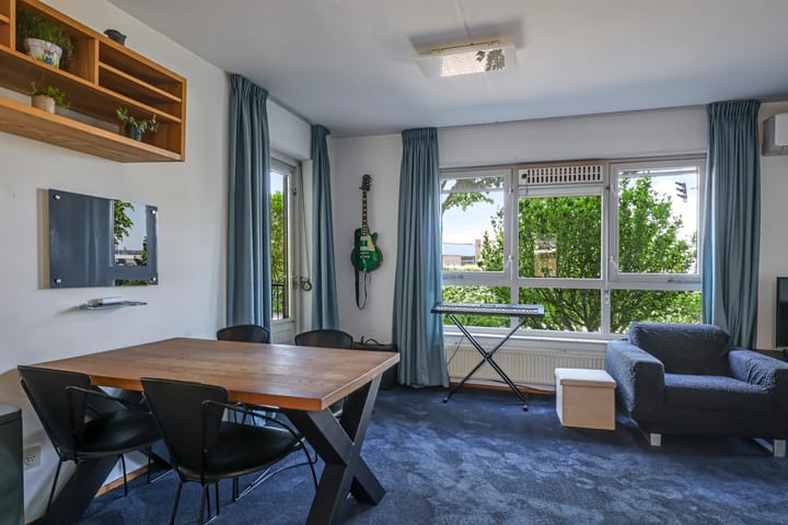 Foto 13 van Charley Tooropstraat 28