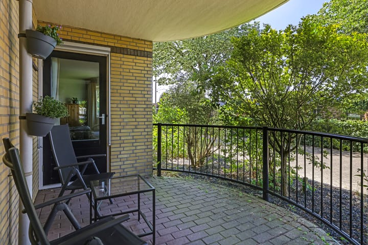 Foto 18 van Charley Tooropstraat 28