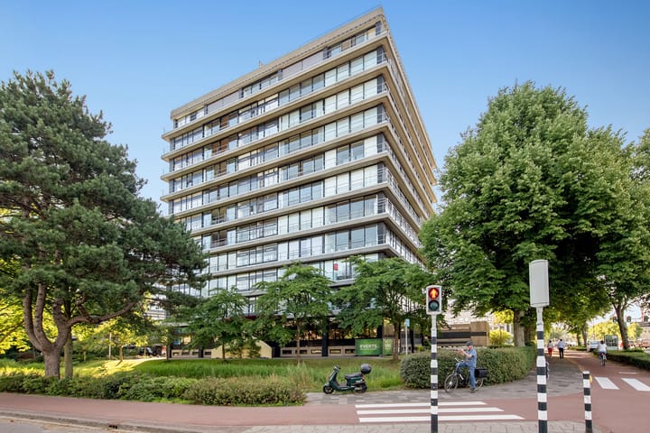 Sir Winston Churchillln 289-F007 main image