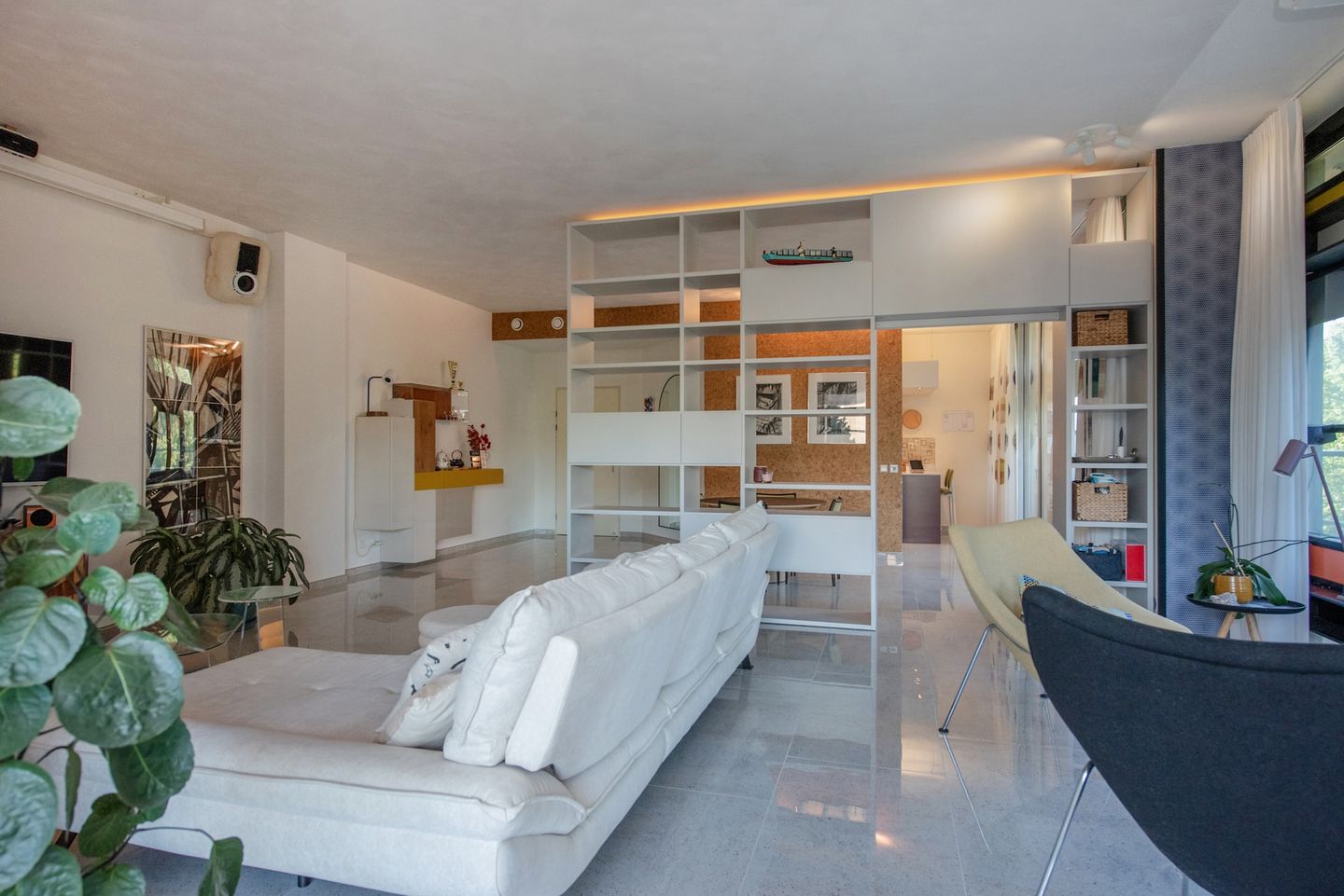 Foto 14 van Sir Winston Churchillln 289-F007