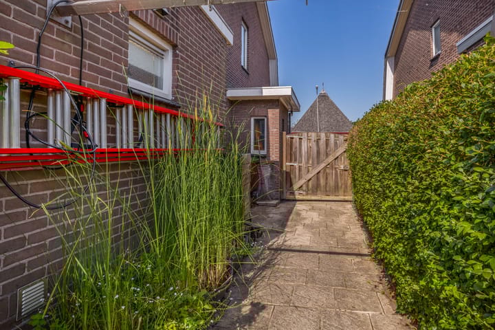 Foto 38 van Julianastraat 16