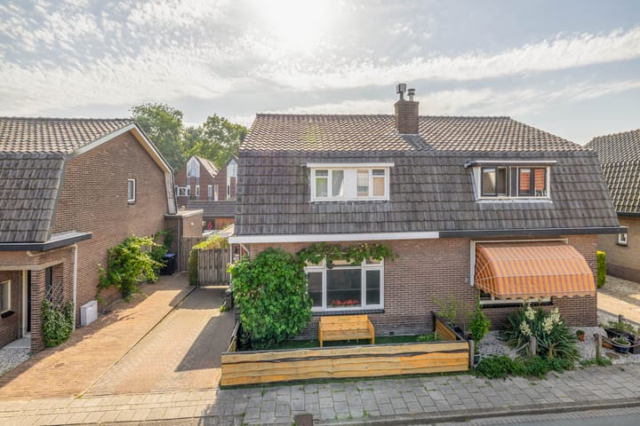 Foto 43 van Julianastraat 16