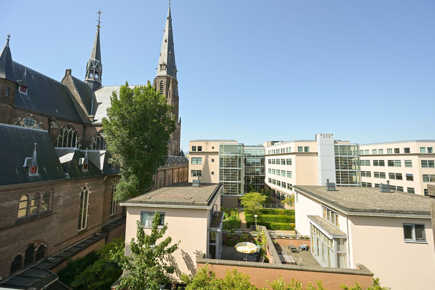 Foto 10 van Willemstraat 64-F