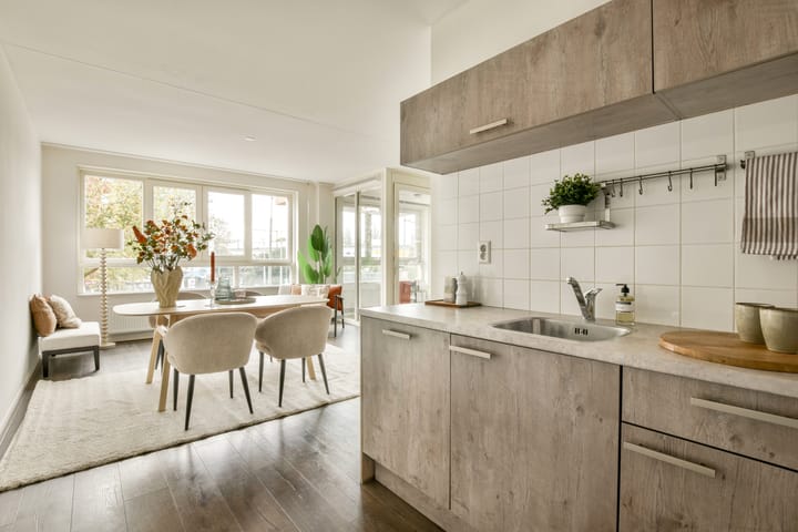 Photo 6 of Insulindeweg 9-A