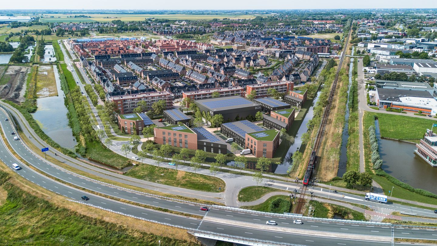 Bekijk foto 3 van Steur 9