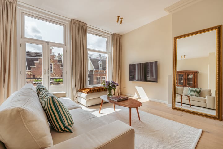 Foto 7 van Van Eeghenstraat 8-2