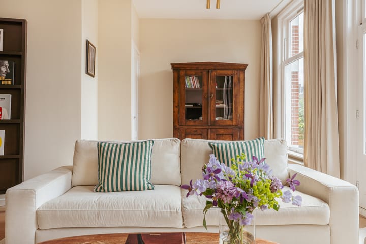 Foto 9 van Van Eeghenstraat 8-2