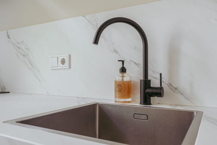 Foto 16 van Van Eeghenstraat 8-2