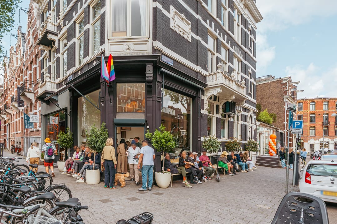 Photo 32 of Van Eeghenstraat 8-2