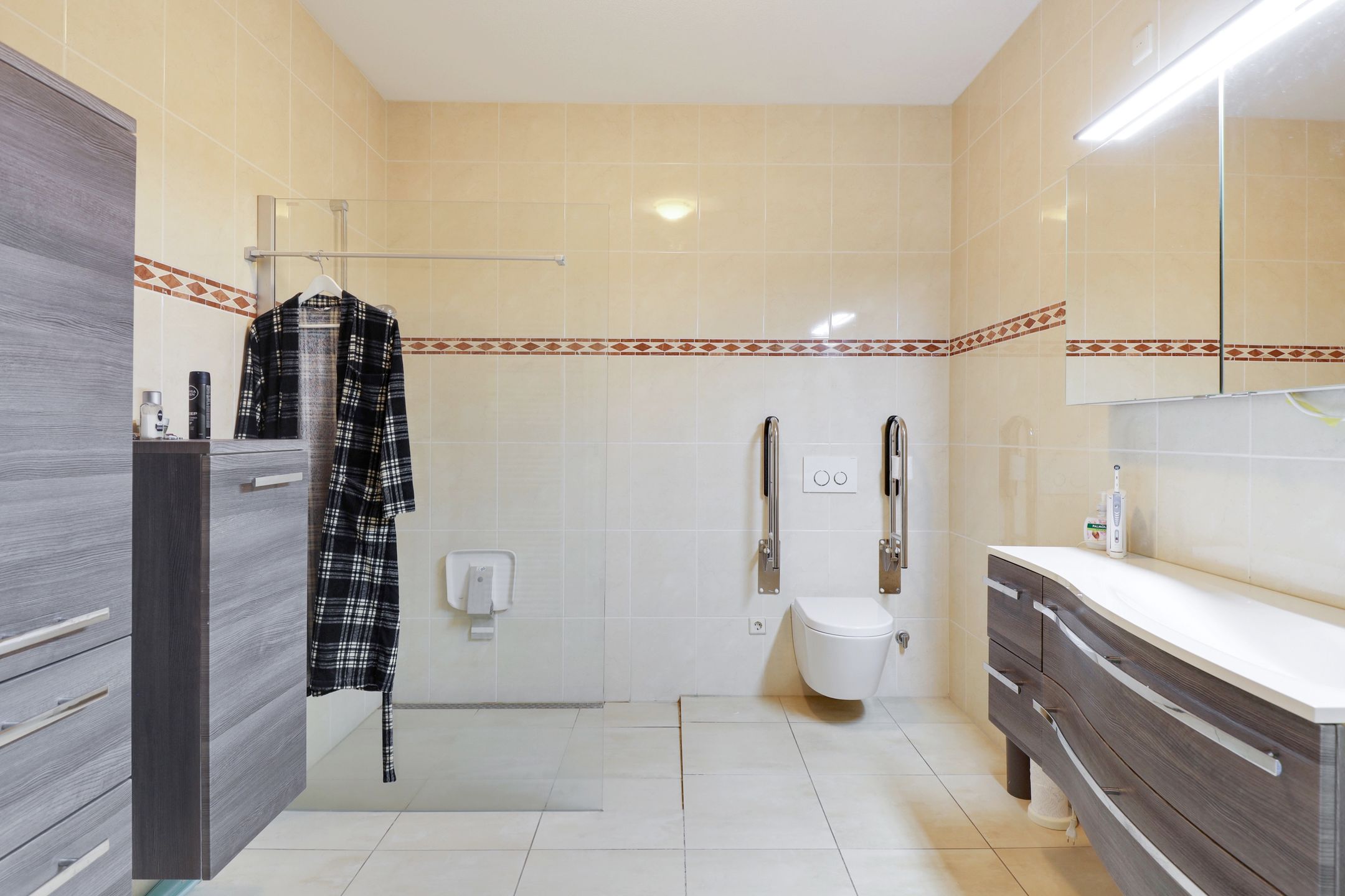 Foto 18 van Stationsweg 150