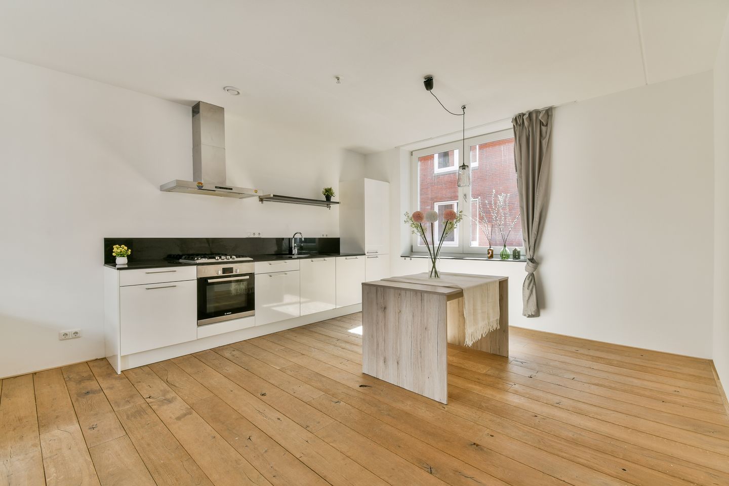 Photo 4 of Cornelis Vermuydenstraat 18