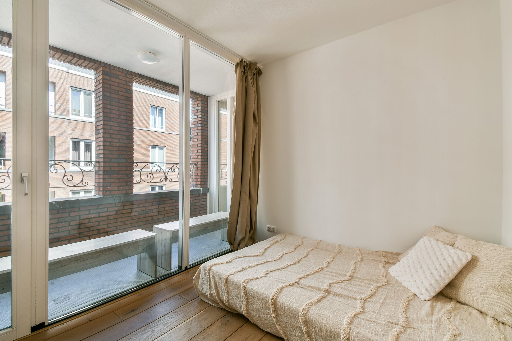 Photo 12 of Cornelis Vermuydenstraat 18