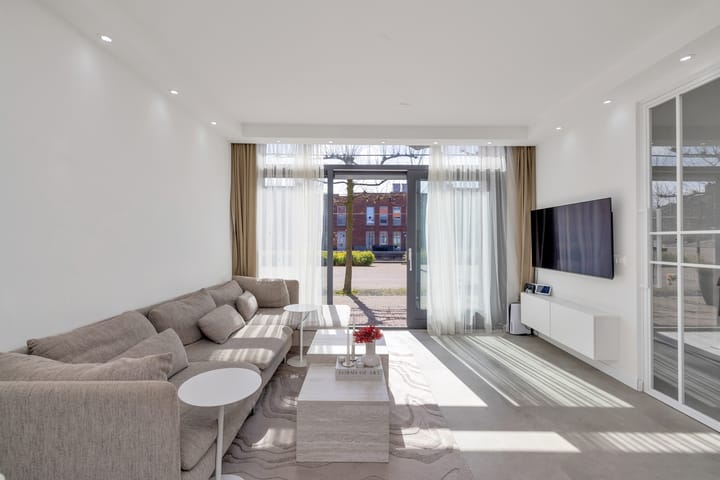 Foto 13 van Dick Laanplein 7