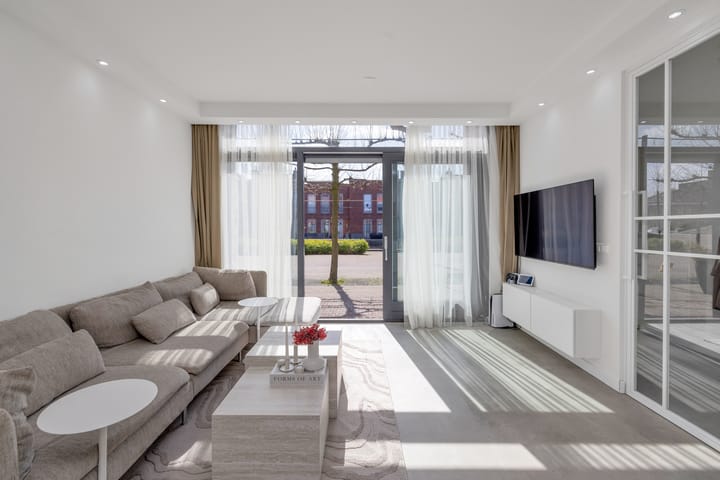 Foto 18 van Dick Laanplein 7