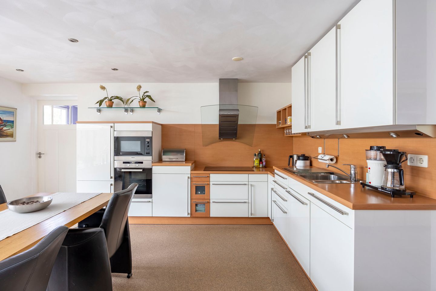 Photo 14 of Walstro 23