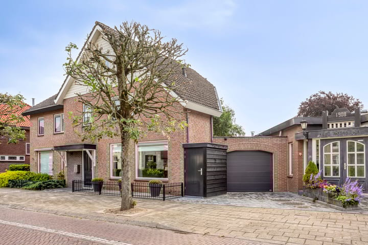 Foto 2 van Stationsstraat 8-A