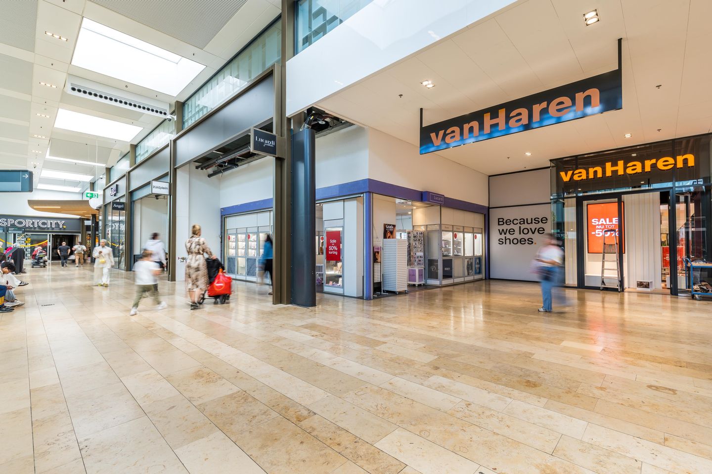 View photo 2 of Zuidplein Hoog 797