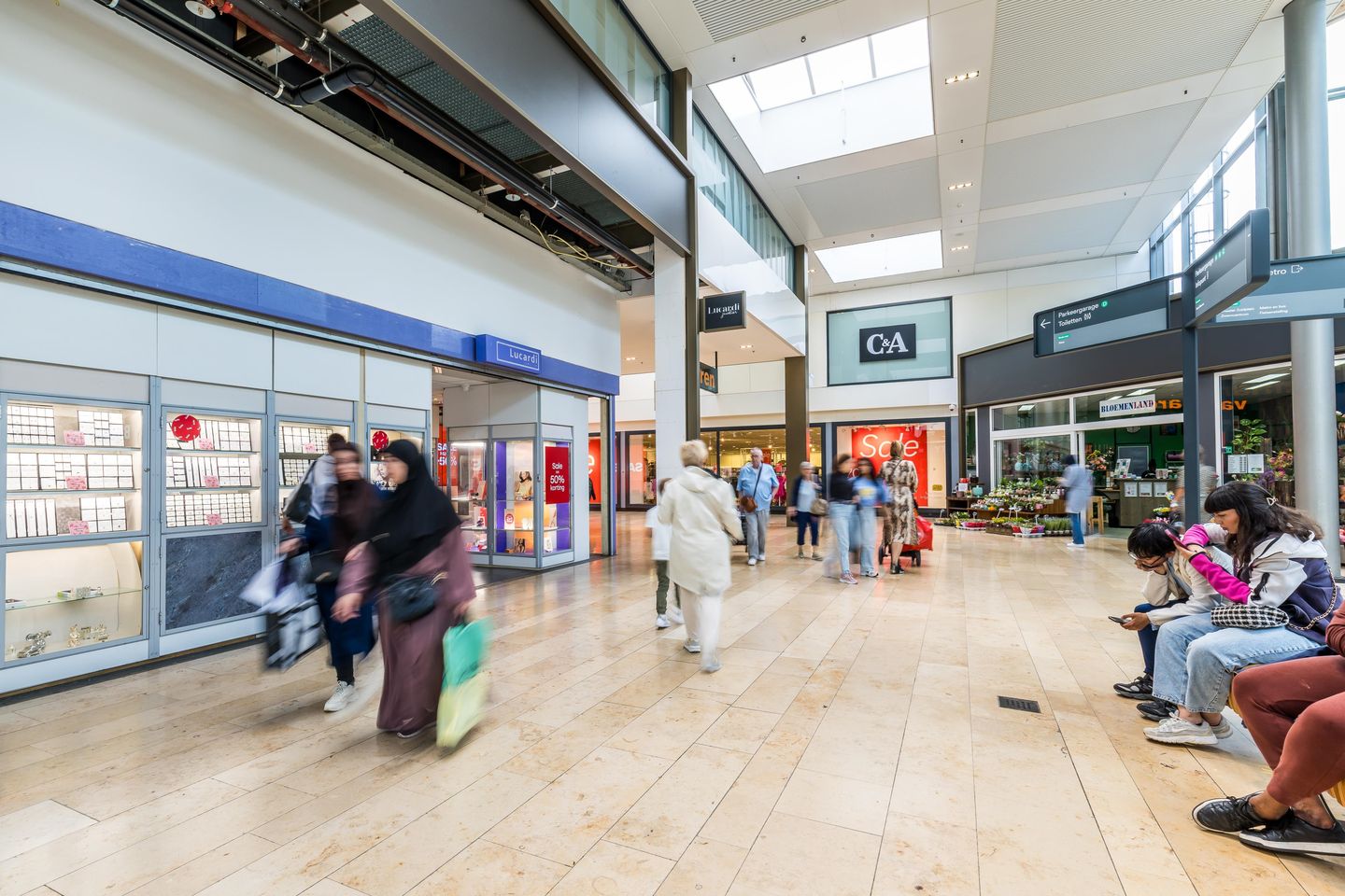 View photo 4 of Zuidplein Hoog 797