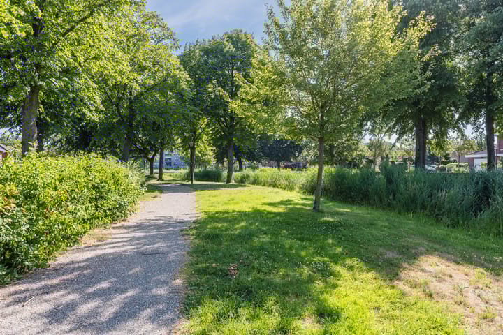 Photo 34 of Lindenlaan 23