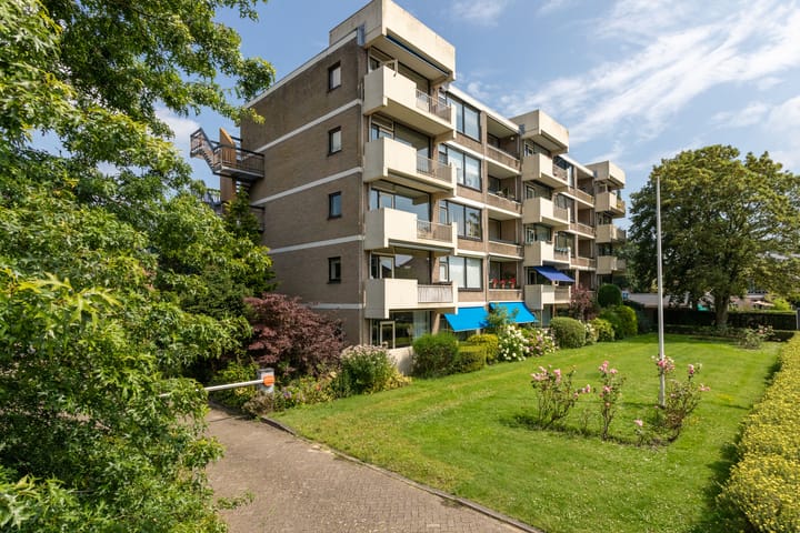 Photo 1 of Willem Honigweg 17