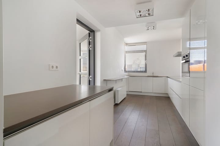 Foto 17 van Van Leijenberghlaan 44