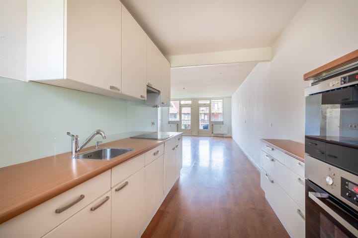 Photo 18 of Stroveer 79