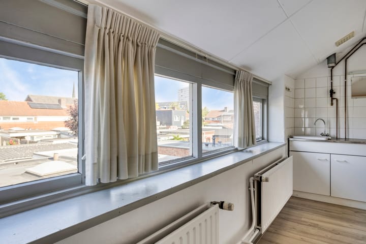 Foto 8 van Jan Scharpstraat 11-A