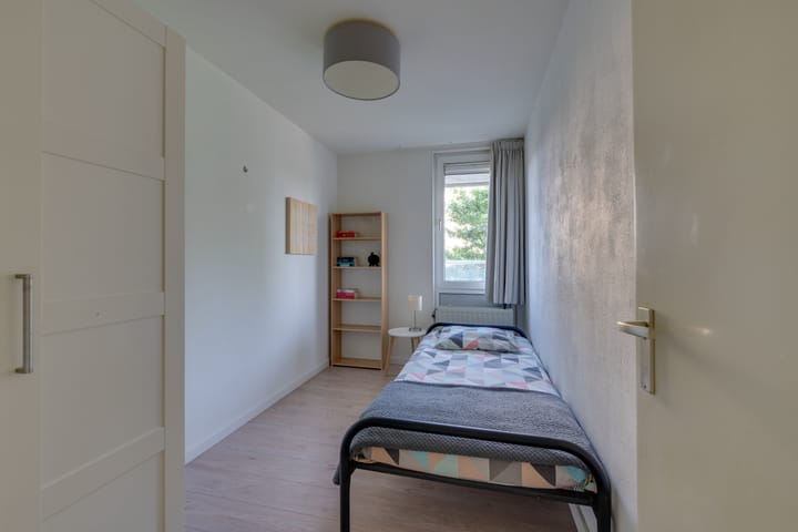 Foto 32 van Rosa Spierlaan 360