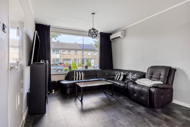 Foto 9 van Dr. Schaepmanlaan 11