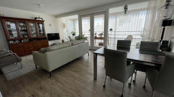 Foto 4 van Middenhaag 423