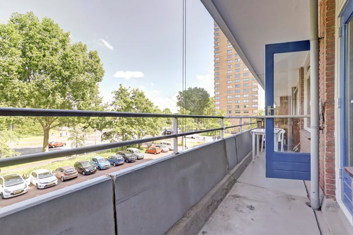 Foto 12 van Van Adrichemstraat 49