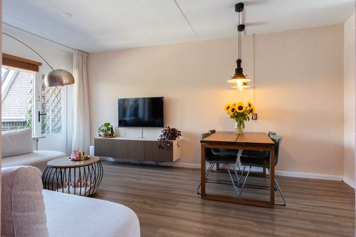 Photo 4 of Stationsdwarsstraat 152