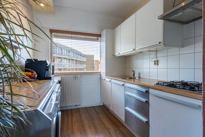 Photo 8 of Stationsdwarsstraat 152