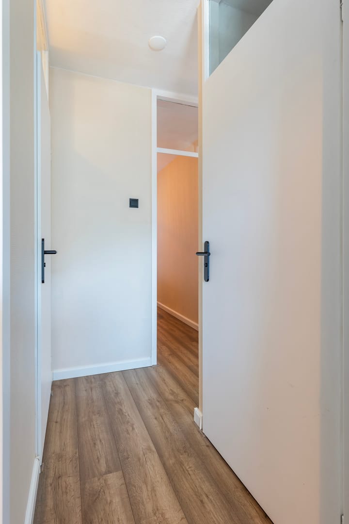 Photo 11 of Stationsdwarsstraat 152