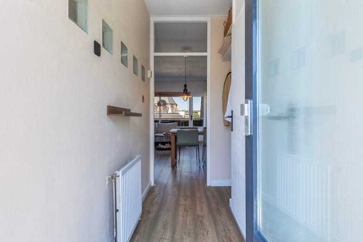 Photo 19 of Stationsdwarsstraat 152