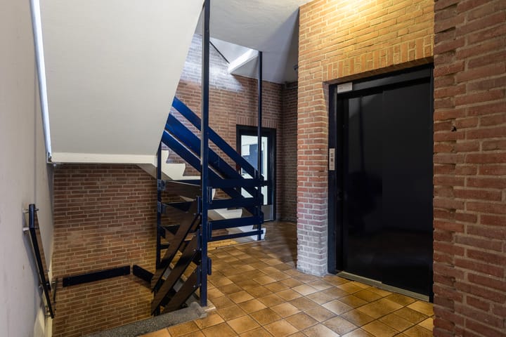 Photo 23 of Stationsdwarsstraat 152