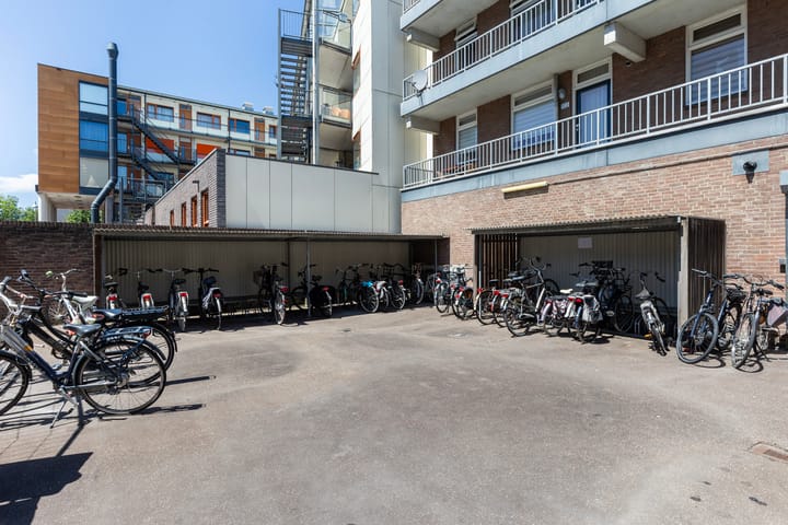 Photo 26 of Stationsdwarsstraat 152