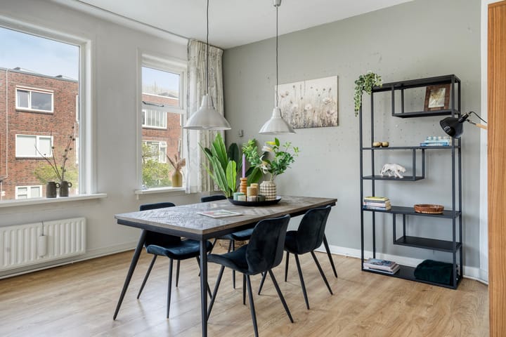 Foto 10 van Van Royenlaan 46-A