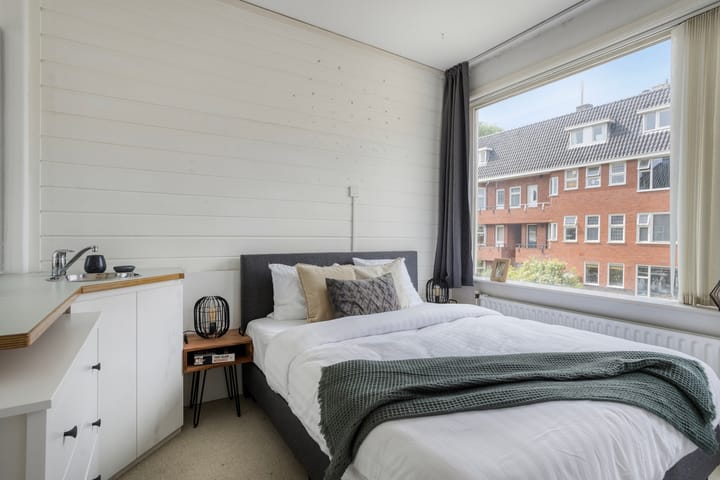 Foto 25 van Van Royenlaan 46-A