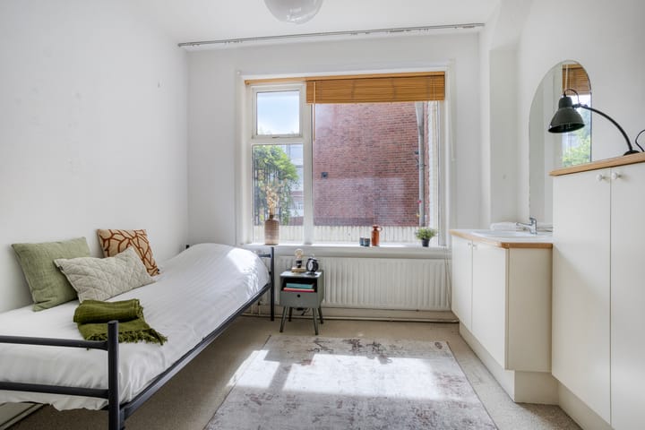 Foto 33 van Van Royenlaan 46-A