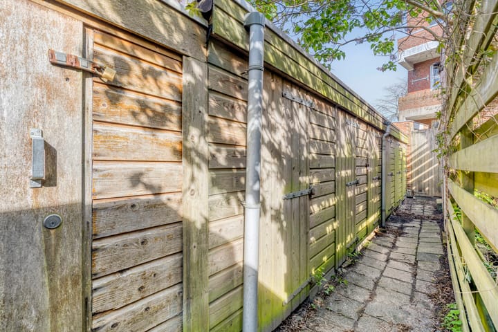 Foto 38 van Van Royenlaan 46-A