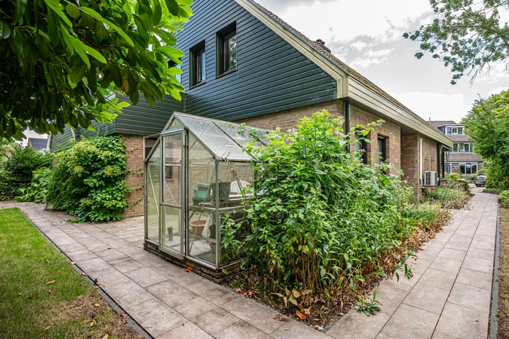 Foto 9 van Muidenstraat 10