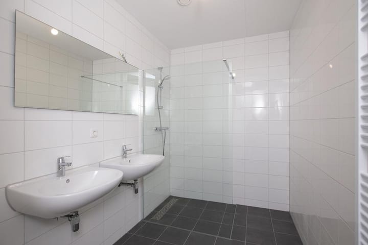 Photo 15 of Buenos Airesstraat 125