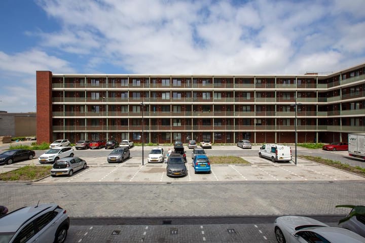 Photo 24 of Buenos Airesstraat 125