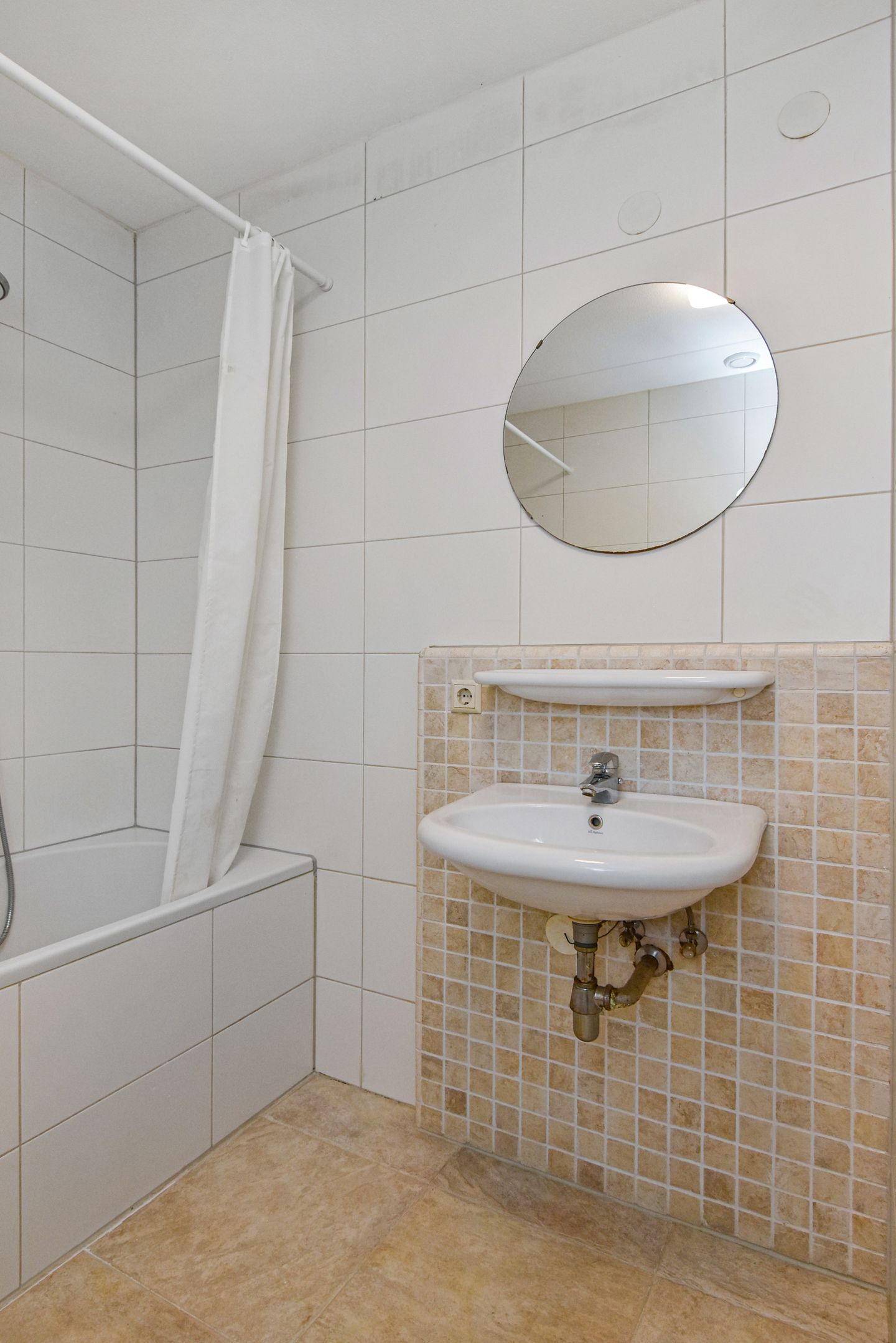 Photo 20 of Hoogeveenlaan 8-F