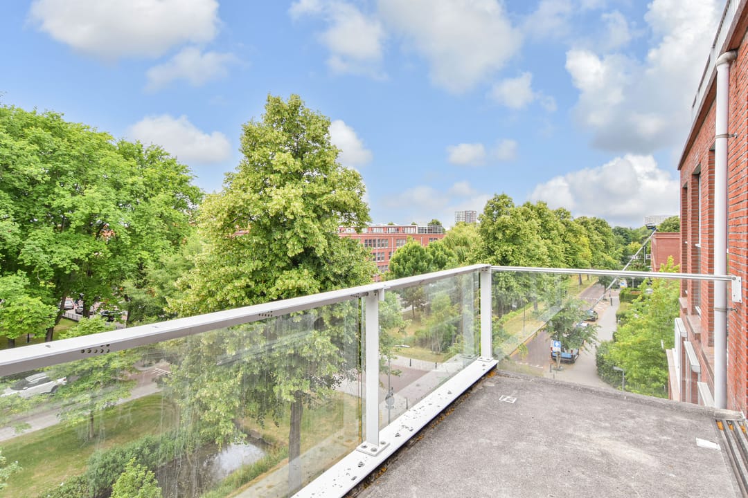 Photo 22 of Hoogeveenlaan 8-F