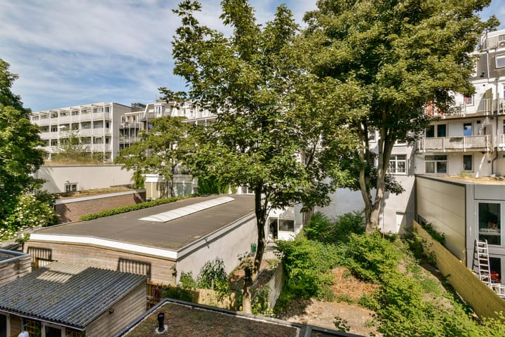 Photo 11 of Houtrijkstraat 220