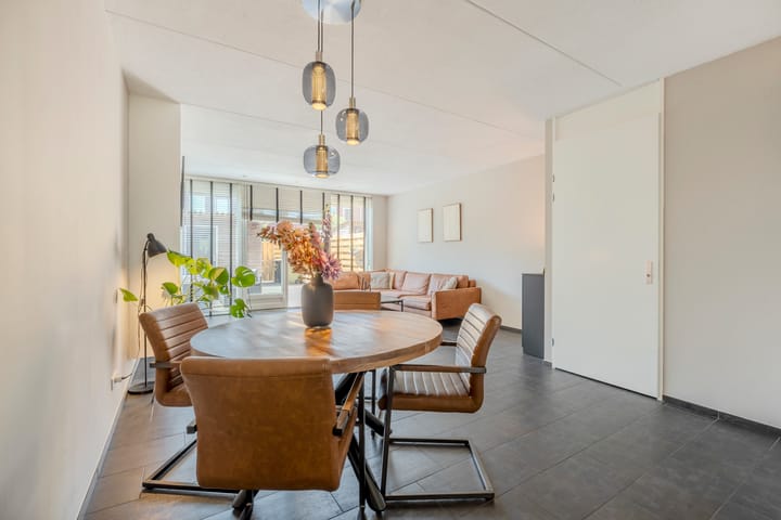 Foto 20 van Koningspage 62